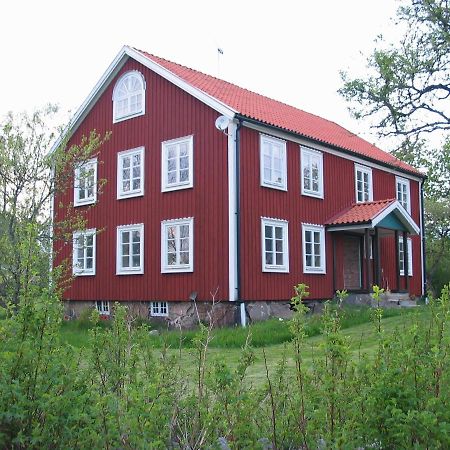 Spjutsbygds Gards Bed And Breakfast Rodeby Bagian luar foto