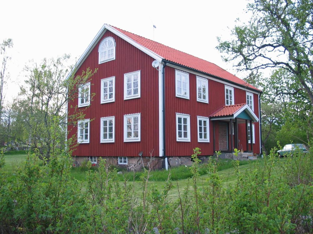 Spjutsbygds Gards Bed And Breakfast Rodeby Bagian luar foto