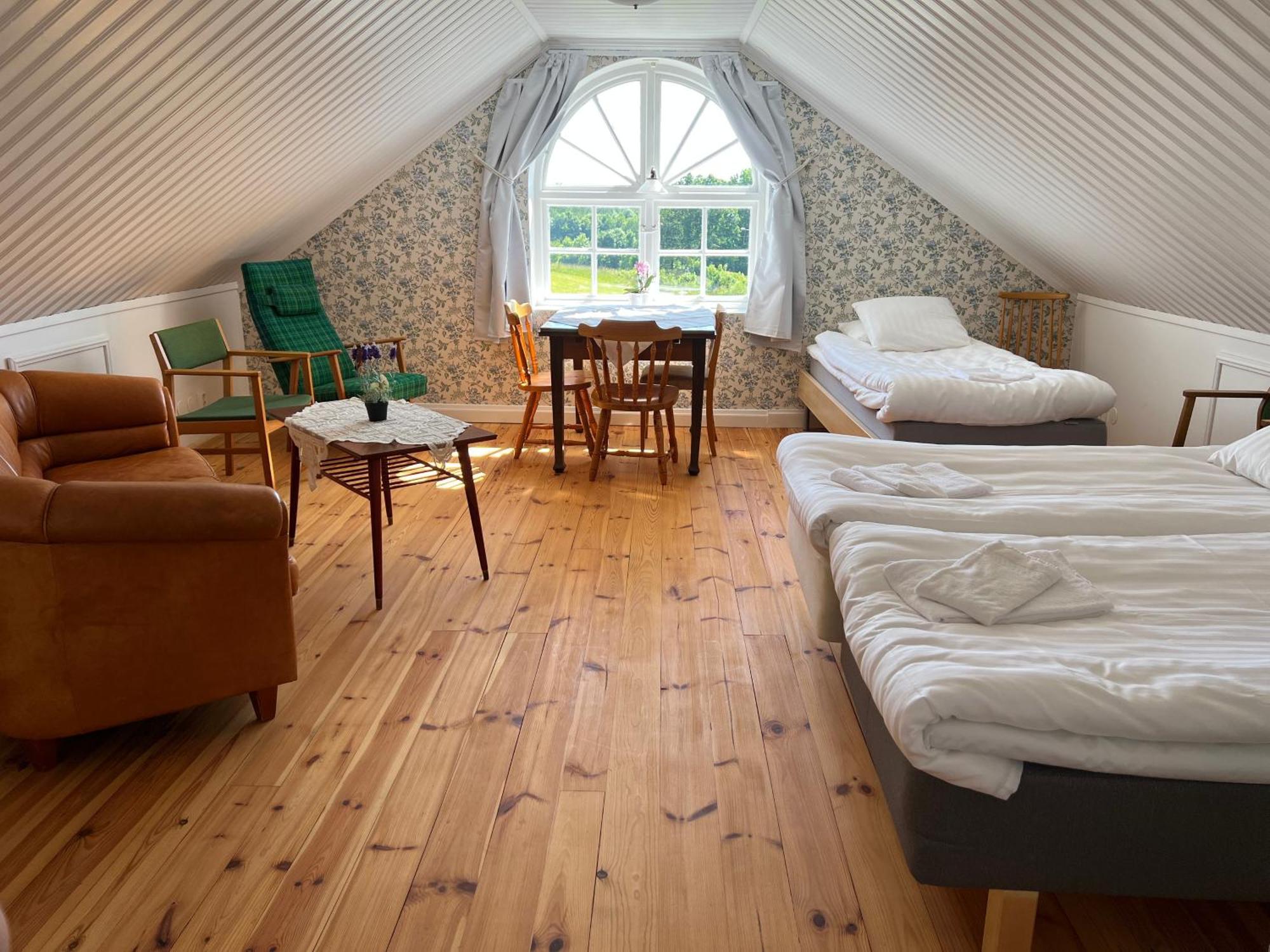 Spjutsbygds Gards Bed And Breakfast Rodeby Bagian luar foto